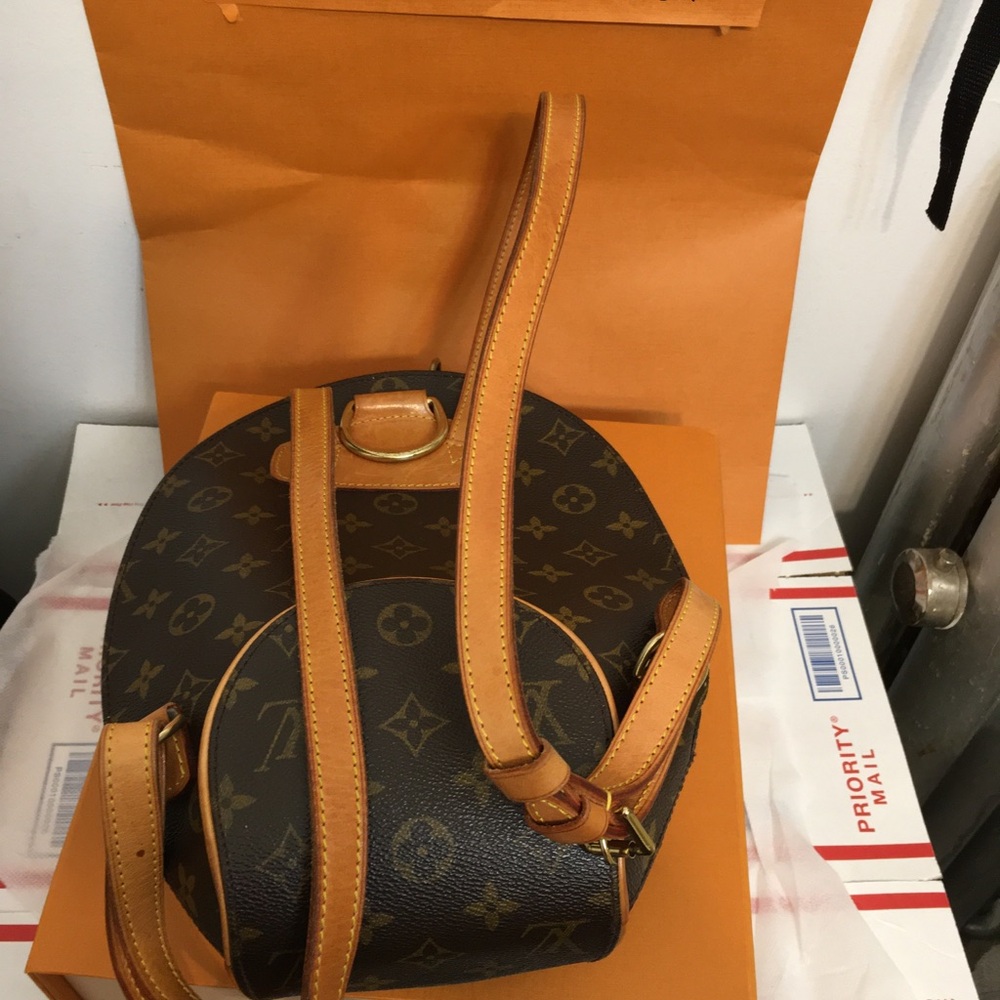 Louis Vuitton Monogram Ellipse Sac a Dos Backpack. With serial number Ml1001. - Picture 4 of 16